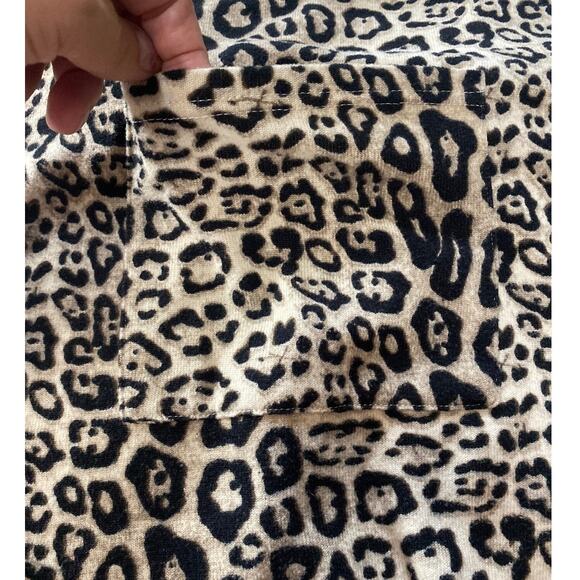Entro Cardigan Sweater Women Medium Oversized Swing Pockets Button Animal Print - Picture 6 of 8